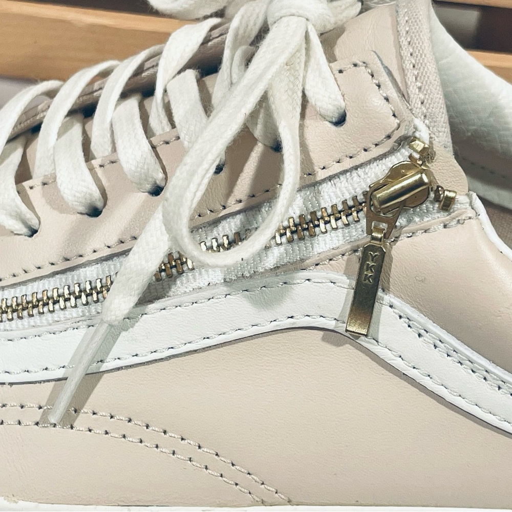 Rare Find! Vans Old Skool Light Pink Leather Men 7.5 | Wm 9 | EUC - Picture 9 of 12